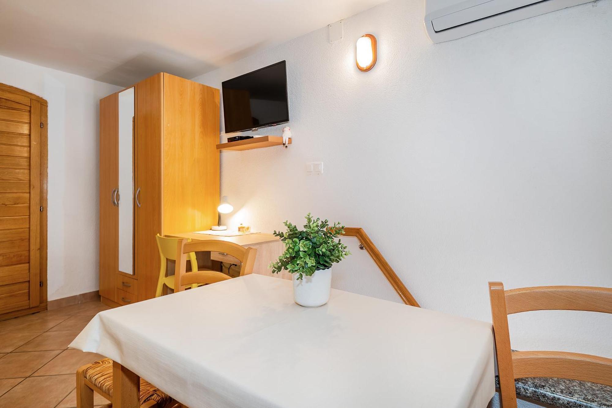 Studio Apartment Tea Baška Eksteriør bilde