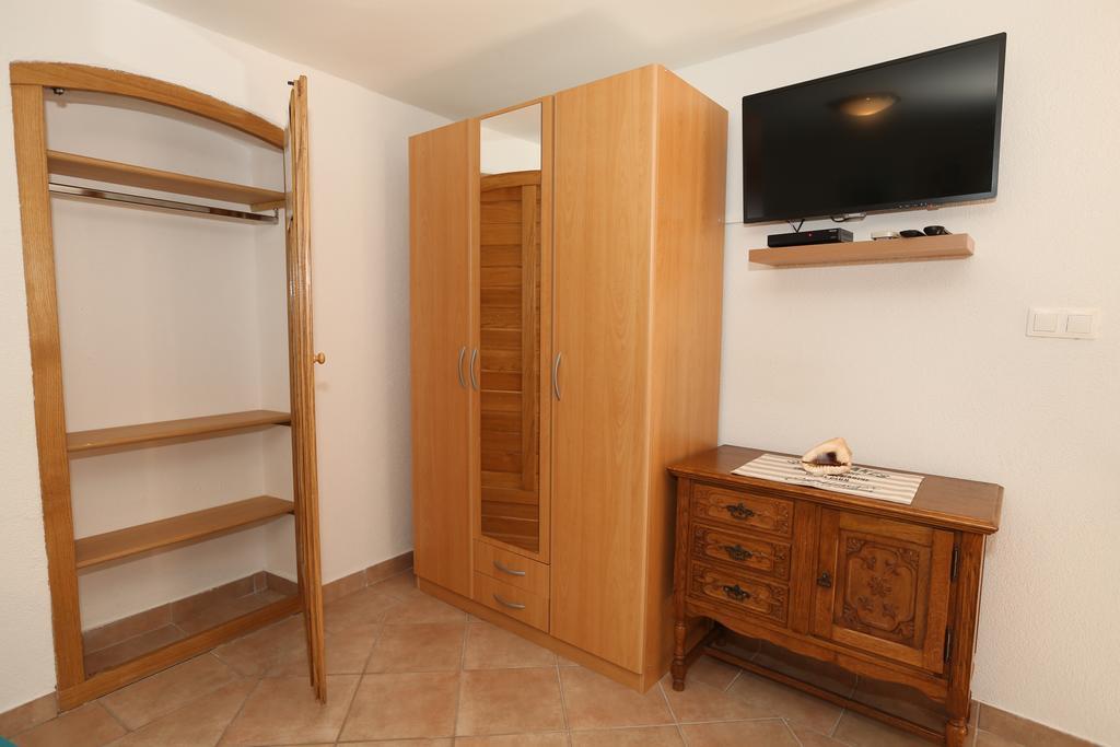 Studio Apartment Tea Baška Eksteriør bilde